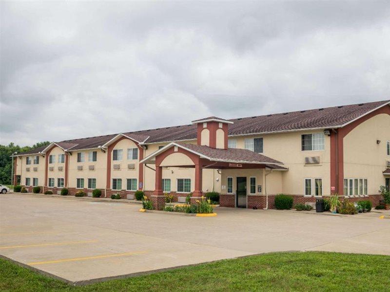 Super 8 By Wyndham Mt. Carmel Il Hotel Mount Carmel Exterior photo