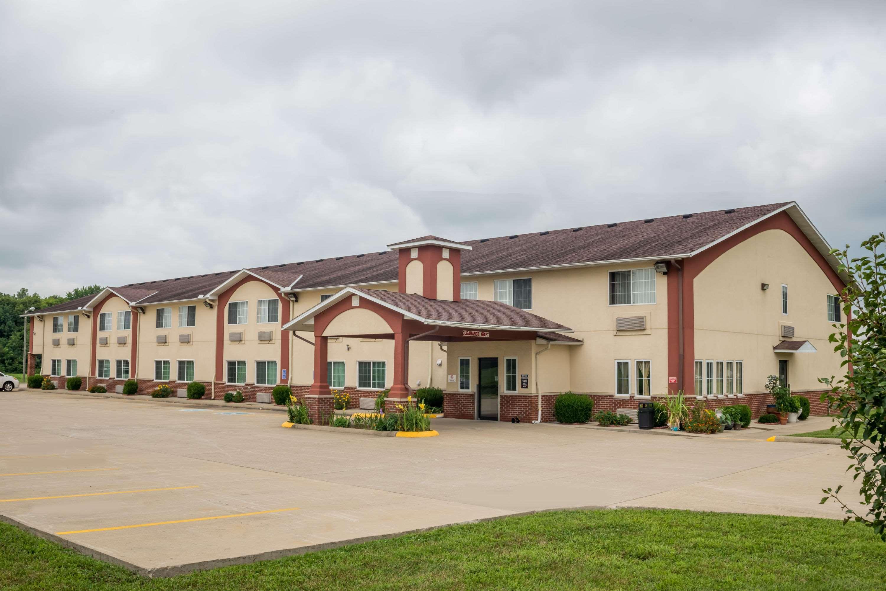 Super 8 By Wyndham Mt. Carmel Il Hotel Mount Carmel Exterior photo