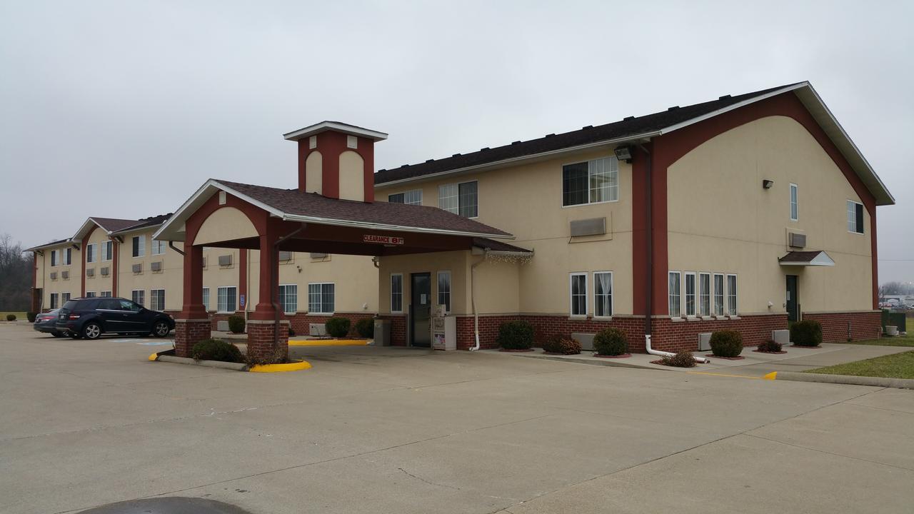 Super 8 By Wyndham Mt. Carmel Il Hotel Mount Carmel Exterior photo